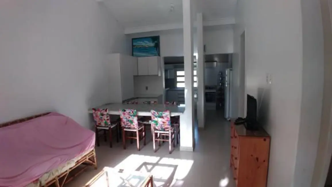 Foto 3 de Casa de Condomínio com 3 quartos à venda, 65m2 em Capao Da Canoa - RS
