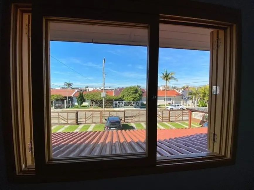 Casa de Condomínio com 2 quartos à venda, 85m2 em Capao Da Canoa - RS - imagem 2 Foto 2 de Casa de Condomínio com 2 quartos à venda, 85m2 em Capao Da Canoa - RS