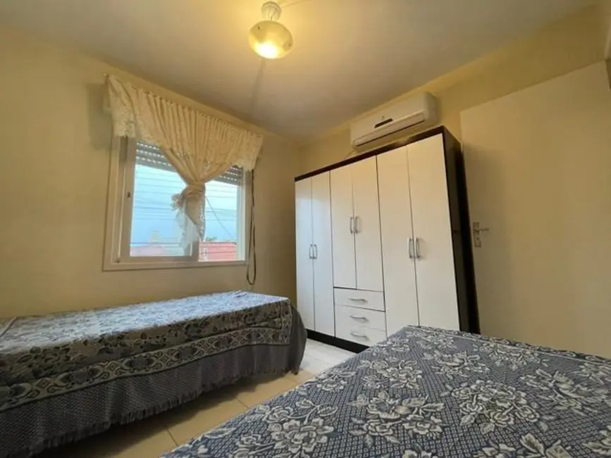 Foto 3 de Sobrado com 2 quartos à venda, 60m2 em Capao Da Canoa - RS