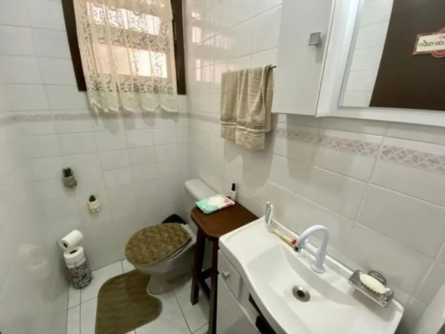 Foto 2 de Sobrado com 2 quartos à venda, 85m2 em Capao Da Canoa - RS