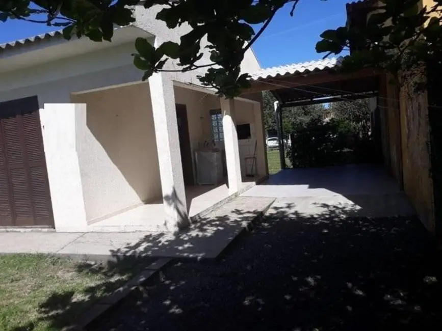 Foto 1 de Casa com 2 quartos à venda, 60m2 em Capao Da Canoa - RS