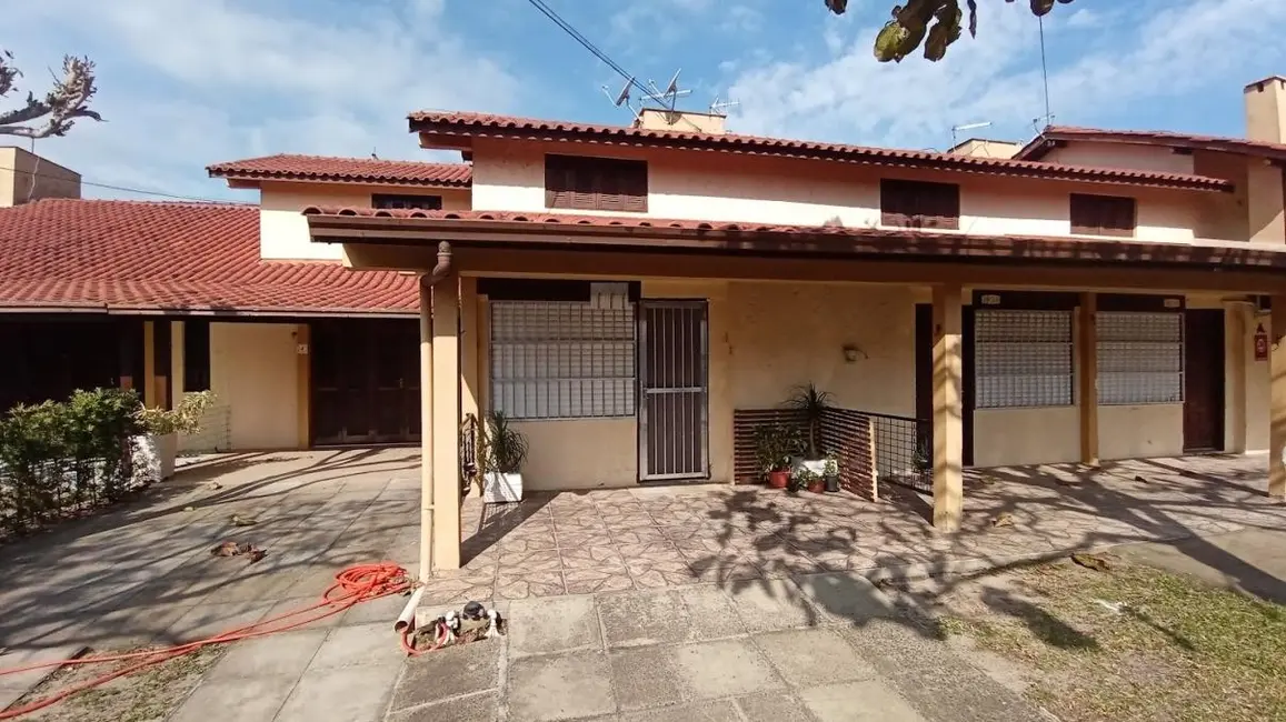 Foto 3 de Casa de Condomínio com 3 quartos à venda, 80m2 em Capao Da Canoa - RS