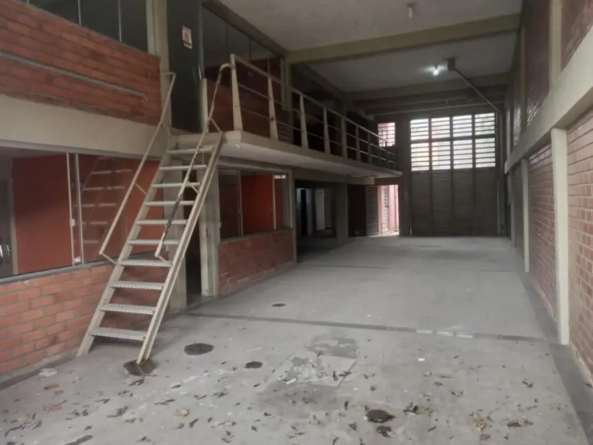 Casa com 7 quartos à venda, 657m2 em Anchieta, Porto Alegre - RS - imagem 5 Foto 5 de Casa com 7 quartos à venda, 657m2 em Anchieta, Porto Alegre - RS