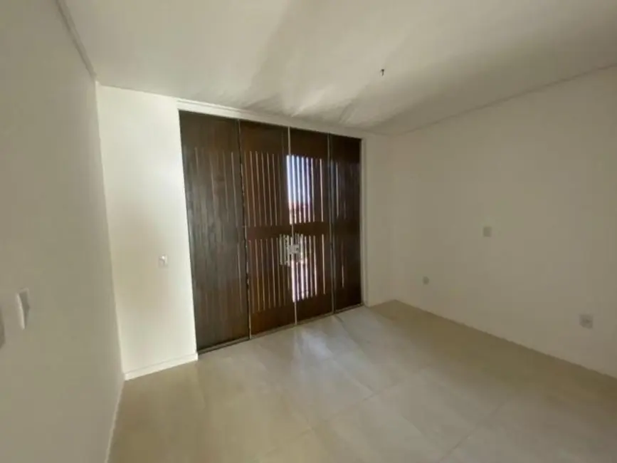 Foto 8 de Sobrado com 2 quartos à venda, 80m2 em Capao Da Canoa - RS