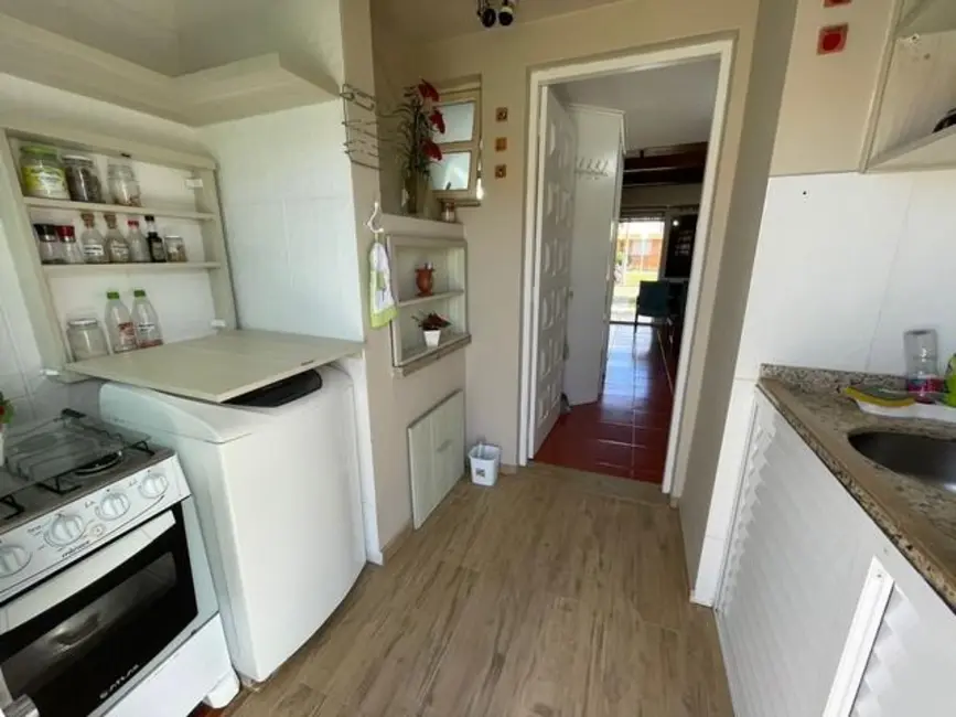 Foto 5 de Casa de Condomínio com 2 quartos à venda, 65m2 em Capao Da Canoa - RS