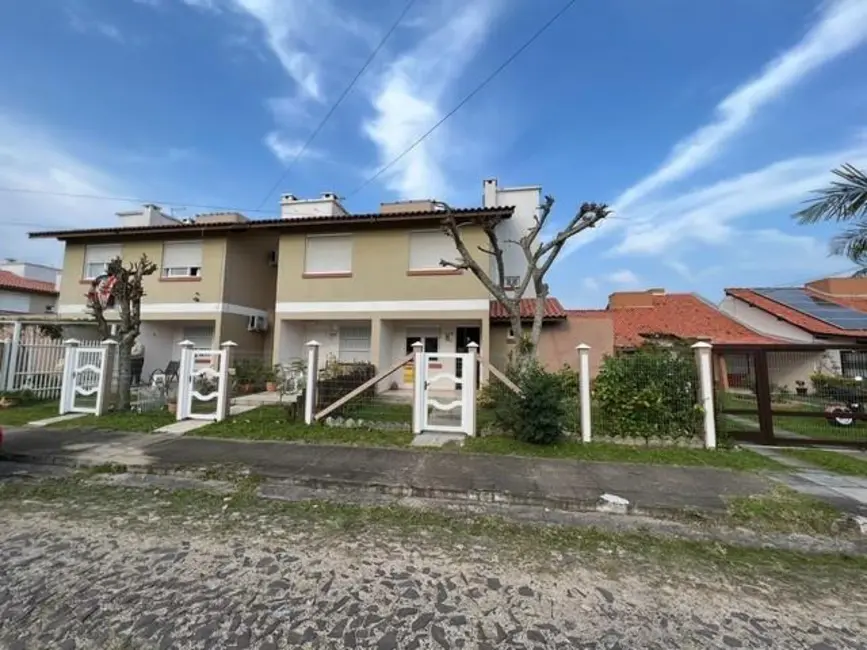 Foto 1 de Casa de Condomínio com 2 quartos à venda, 70m2 em Capao Da Canoa - RS