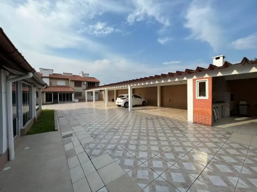 Foto 2 de Casa de Condomínio com 2 quartos à venda, 70m2 em Capao Da Canoa - RS