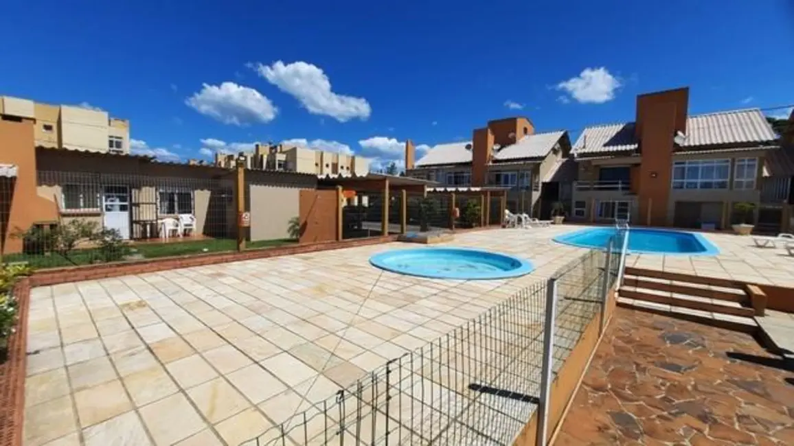 Foto 1 de Apartamento com 2 quartos à venda, 60m2 em Capao Da Canoa - RS