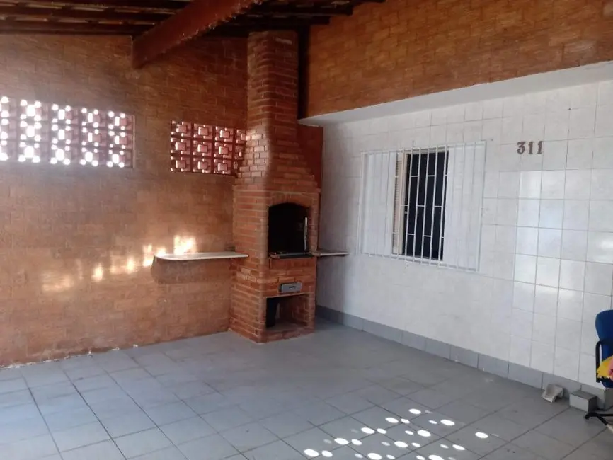 Foto 1 de Casa com 3 quartos à venda, 140m2 em Tupi, Praia Grande - SP