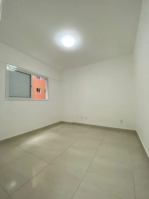 Apartamento com 1 quarto à venda, 50m2 em Guilhermina, Praia Grande - SP - imagem 7 Foto 7 de Apartamento com 1 quarto à venda, 50m2 em Guilhermina, Praia Grande - SP
