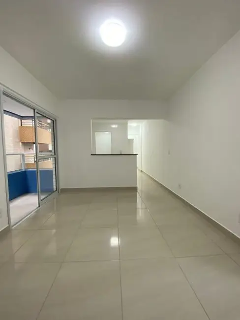 Apartamento com 1 quarto à venda, 50m2 em Guilhermina, Praia Grande - SP - imagem 3 Foto 3 de Apartamento com 1 quarto à venda, 50m2 em Guilhermina, Praia Grande - SP