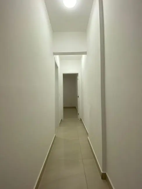 Apartamento com 1 quarto à venda, 50m2 em Guilhermina, Praia Grande - SP - imagem 6 Foto 6 de Apartamento com 1 quarto à venda, 50m2 em Guilhermina, Praia Grande - SP