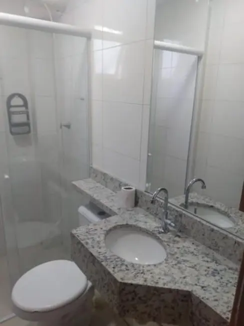 Foto 4 de Apartamento com 2 quartos para alugar, 65m2 em Guilhermina, Praia Grande - SP