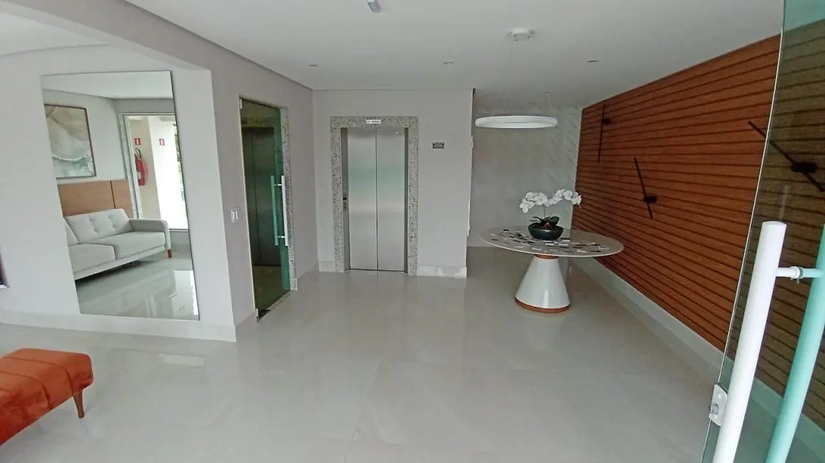 Foto 2 de Apartamento com 2 quartos à venda, 70m2 em Ocian, Praia Grande - SP