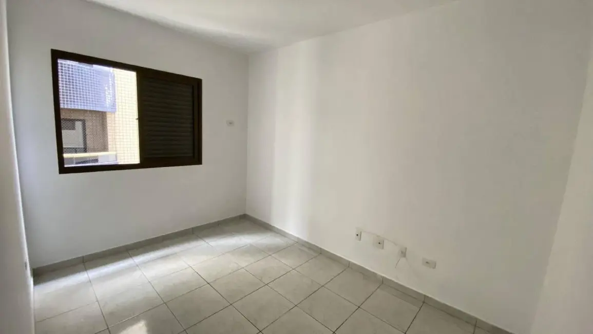 Foto 4 de Apartamento com 2 quartos à venda, 88m2 em Guilhermina, Praia Grande - SP