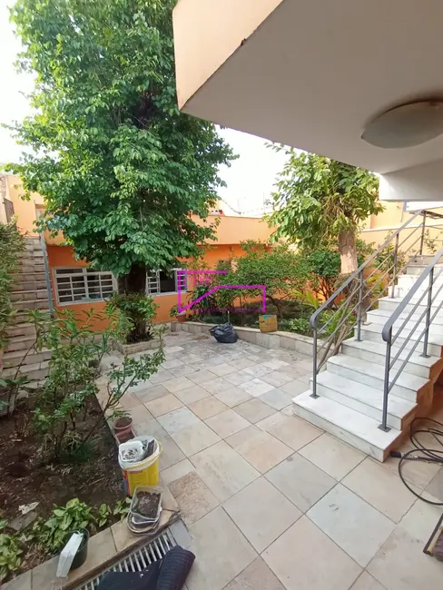 Casa com 5 quartos para alugar, 230m2 em Vila São Geraldo, São Paulo - SP - imagem 1 Foto 1 de Casa com 5 quartos para alugar, 230m2 em Vila São Geraldo, São Paulo - SP