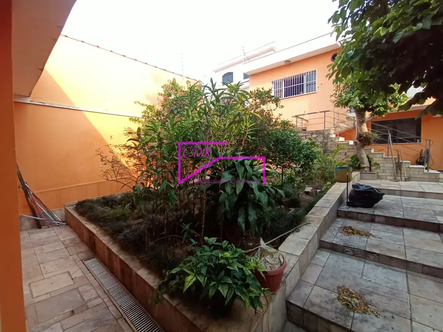 Casa com 5 quartos para alugar, 230m2 em Vila São Geraldo, São Paulo - SP - imagem 7 Foto 7 de Casa com 5 quartos para alugar, 230m2 em Vila São Geraldo, São Paulo - SP