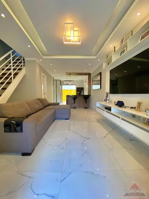 Foto 3 de Casa de Condomínio com 4 quartos à venda, 180m2 em Guaratiba, Rio De Janeiro - RJ