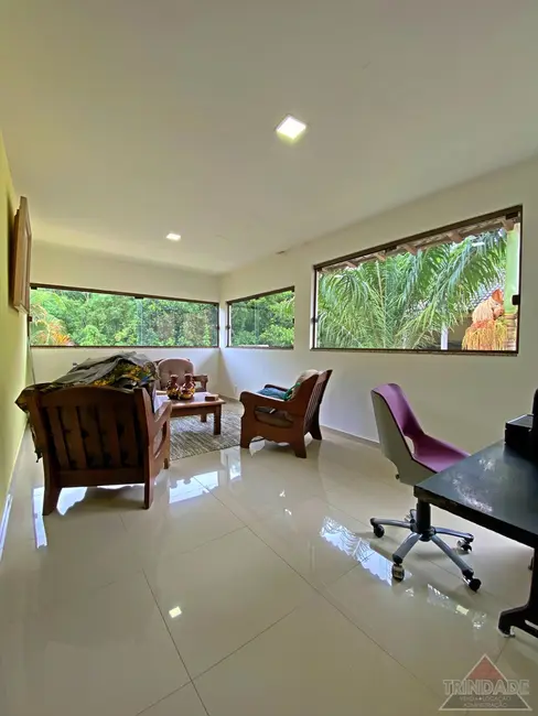 Casa de Condomínio com 4 quartos à venda, 738m2 em Vargem Grande, Rio De Janeiro - RJ - imagem 4 Foto 4 de Casa de Condomínio com 4 quartos à venda, 738m2 em Vargem Grande, Rio De Janeiro - RJ