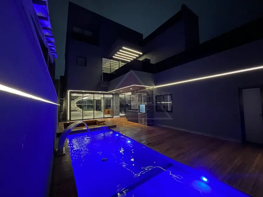 Casa de Condomínio com 5 quartos à venda, 500m2 em Recreio dos Bandeirantes, Rio De Janeiro - RJ - imagem 7 Foto 7 de Casa de Condomínio com 5 quartos à venda, 500m2 em Recreio dos Bandeirantes, Rio De Janeiro - RJ