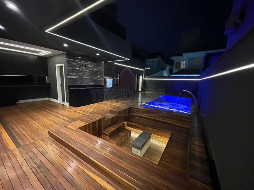 Casa de Condomínio com 5 quartos à venda, 500m2 em Recreio dos Bandeirantes, Rio De Janeiro - RJ - imagem 8 Foto 8 de Casa de Condomínio com 5 quartos à venda, 500m2 em Recreio dos Bandeirantes, Rio De Janeiro - RJ