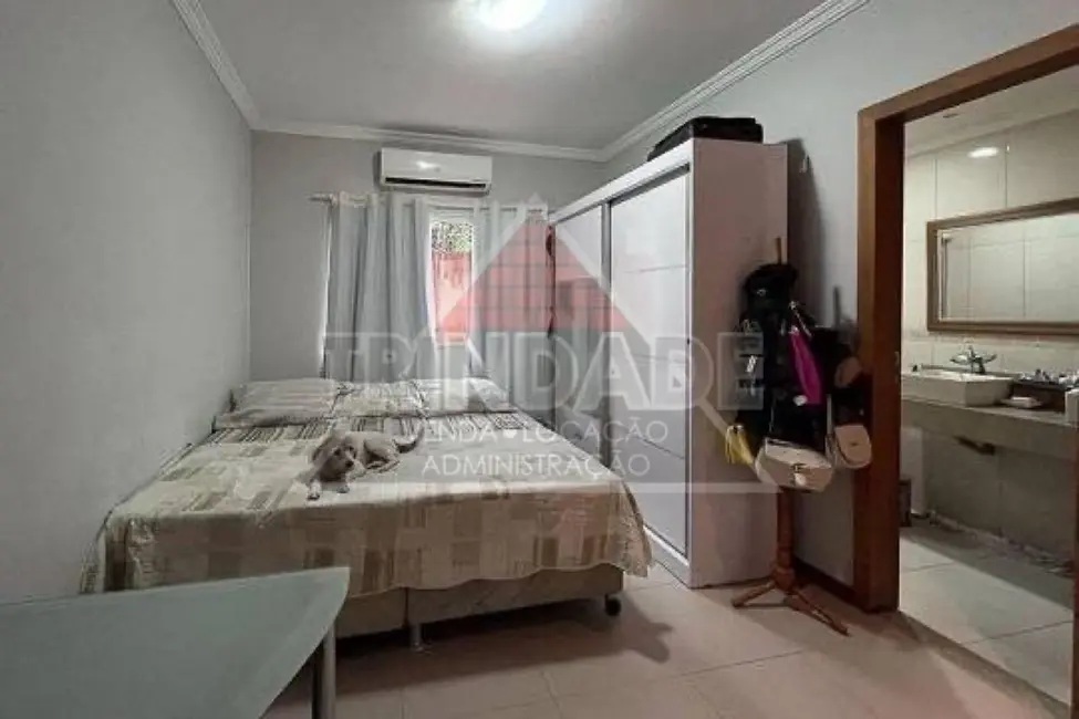 Foto 2 de Casa de Condomínio com 3 quartos à venda, 200m2 em Vargem Grande, Rio De Janeiro - RJ