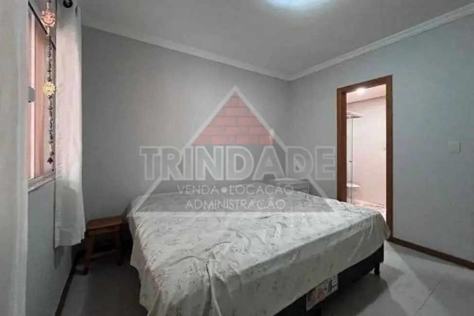 Casa de Condomínio com 3 quartos à venda, 200m2 em Vargem Grande, Rio De Janeiro - RJ - imagem 4 Foto 4 de Casa de Condomínio com 3 quartos à venda, 200m2 em Vargem Grande, Rio De Janeiro - RJ