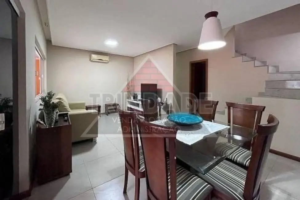 Casa de Condomínio com 3 quartos à venda, 200m2 em Vargem Grande, Rio De Janeiro - RJ - imagem 5 Foto 5 de Casa de Condomínio com 3 quartos à venda, 200m2 em Vargem Grande, Rio De Janeiro - RJ