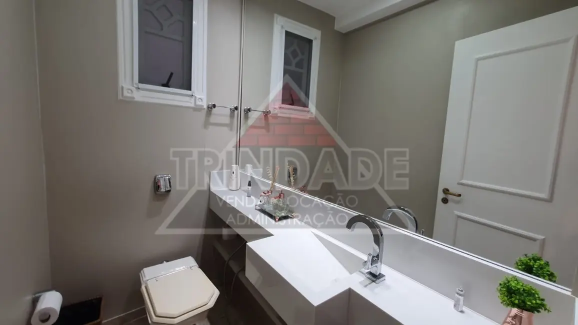 Casa de Condomínio com 6 quartos à venda, 573m2 em Vargem Grande, Rio De Janeiro - RJ - imagem 3 Foto 3 de Casa de Condomínio com 6 quartos à venda, 573m2 em Vargem Grande, Rio De Janeiro - RJ