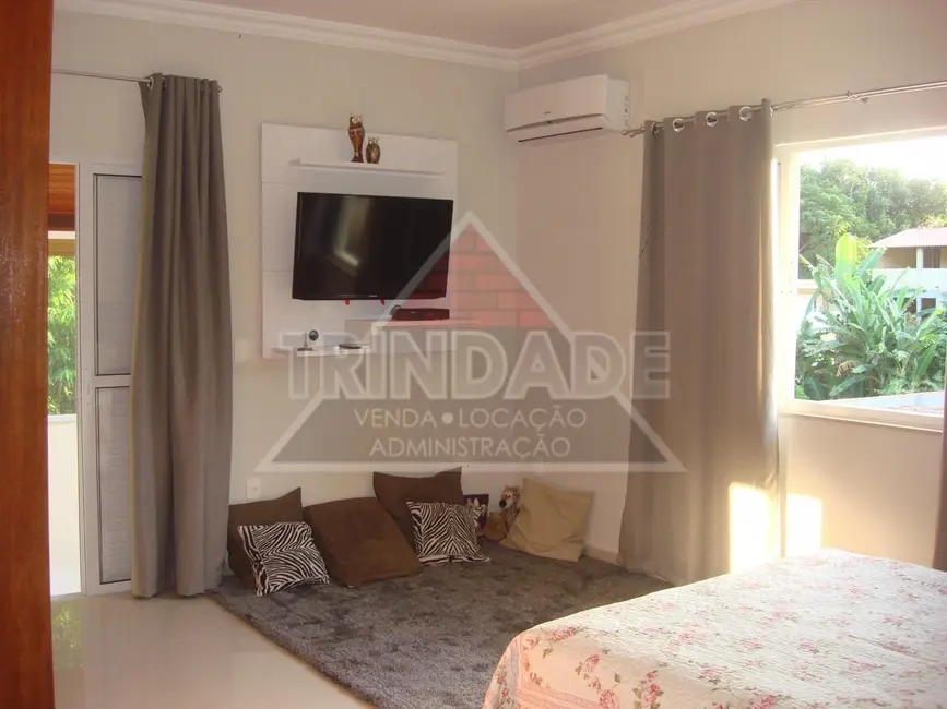 Casa de Condomínio com 4 quartos à venda, 390m2 em Vargem Grande, Rio De Janeiro - RJ - imagem 5 Foto 5 de Casa de Condomínio com 4 quartos à venda, 390m2 em Vargem Grande, Rio De Janeiro - RJ