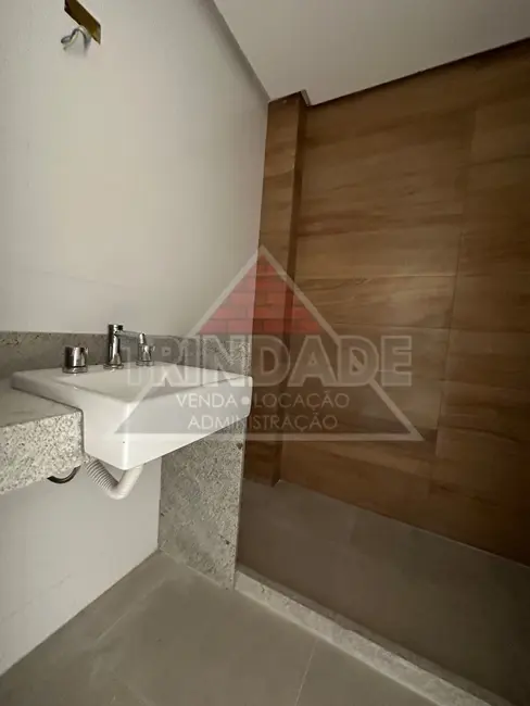 Apartamento com 3 quartos à venda, 117m2 em Recreio dos Bandeirantes, Rio De Janeiro - RJ - imagem 9 Foto 9 de Apartamento com 3 quartos à venda, 117m2 em Recreio dos Bandeirantes, Rio De Janeiro - RJ