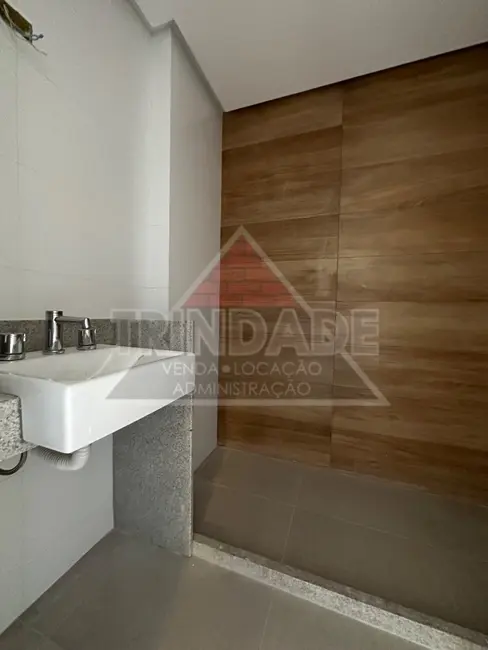 Apartamento com 3 quartos à venda, 117m2 em Recreio dos Bandeirantes, Rio De Janeiro - RJ - imagem 5 Foto 5 de Apartamento com 3 quartos à venda, 117m2 em Recreio dos Bandeirantes, Rio De Janeiro - RJ