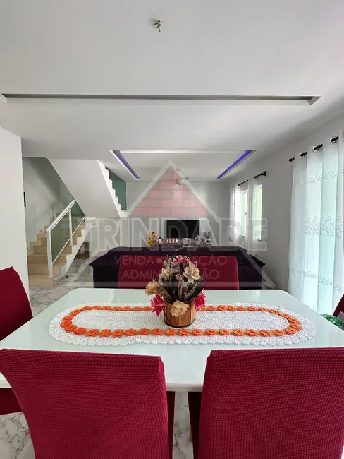 Casa com 4 quartos à venda, 180m2 em Vargem Pequena, Rio De Janeiro - RJ - imagem 4 Foto 4 de Casa com 4 quartos à venda, 180m2 em Vargem Pequena, Rio De Janeiro - RJ