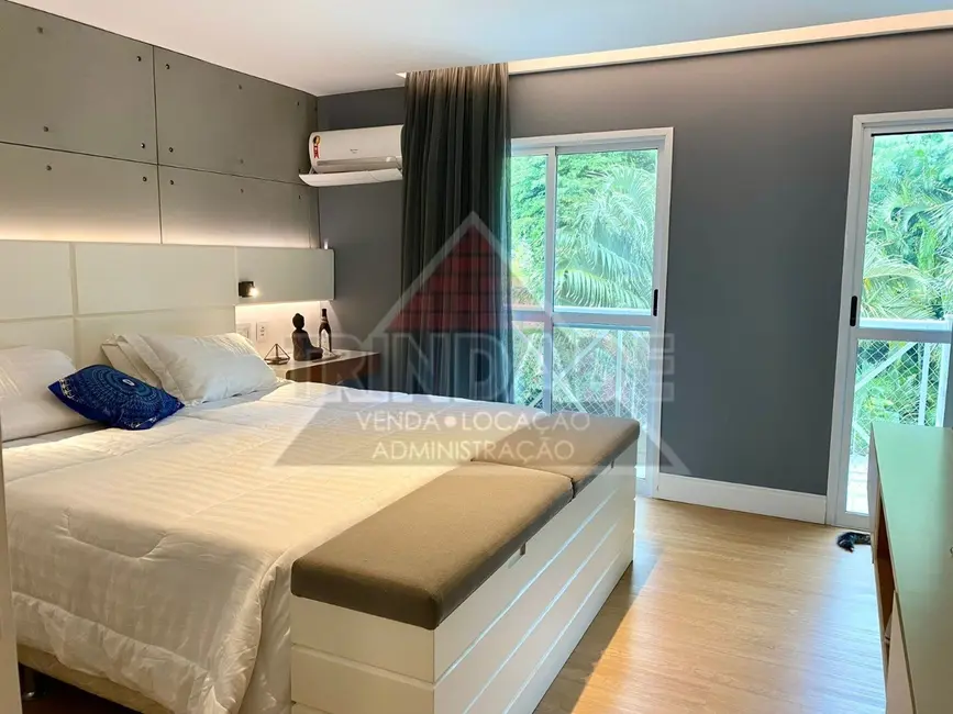 Casa de Condomínio com 3 quartos à venda, 256m2 em Recreio dos Bandeirantes, Rio De Janeiro - RJ - imagem 5 Foto 5 de Casa de Condomínio com 3 quartos à venda, 256m2 em Recreio dos Bandeirantes, Rio De Janeiro - RJ