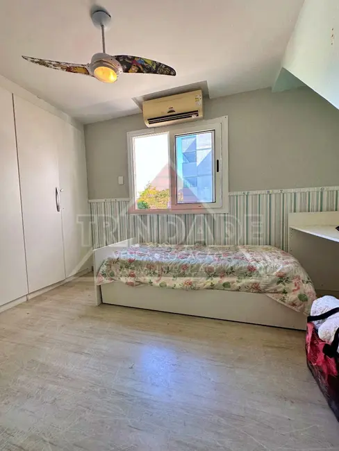 Casa de Condomínio com 3 quartos à venda, 150m2 em Recreio dos Bandeirantes, Rio De Janeiro - RJ - imagem 5 Foto 5 de Casa de Condomínio com 3 quartos à venda, 150m2 em Recreio dos Bandeirantes, Rio De Janeiro - RJ