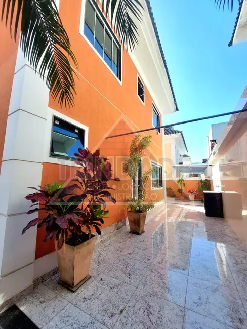 Casa de Condomínio com 5 quartos à venda, 280m2 em Recreio dos Bandeirantes, Rio De Janeiro - RJ - imagem 6 Foto 6 de Casa de Condomínio com 5 quartos à venda, 280m2 em Recreio dos Bandeirantes, Rio De Janeiro - RJ