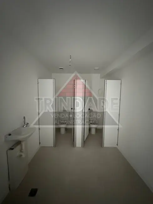 Sala Comercial à venda, 512m2 em Recreio dos Bandeirantes, Rio De Janeiro - RJ - imagem 4 Foto 4 de Sala Comercial à venda, 512m2 em Recreio dos Bandeirantes, Rio De Janeiro - RJ