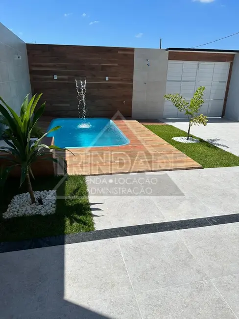 Foto 2 de Casa com 3 quartos à venda, 220m2 em Guaratiba, Rio De Janeiro - RJ