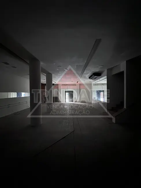 Loja à venda, 900m2 em Centro, Rio De Janeiro - RJ - imagem 4 Foto 4 de Loja à venda, 900m2 em Centro, Rio De Janeiro - RJ