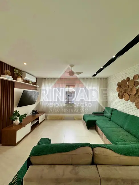 Casa de Condomínio com 4 quartos à venda, 483m2 em Vargem Grande, Rio De Janeiro - RJ - imagem 3 Foto 3 de Casa de Condomínio com 4 quartos à venda, 483m2 em Vargem Grande, Rio De Janeiro - RJ