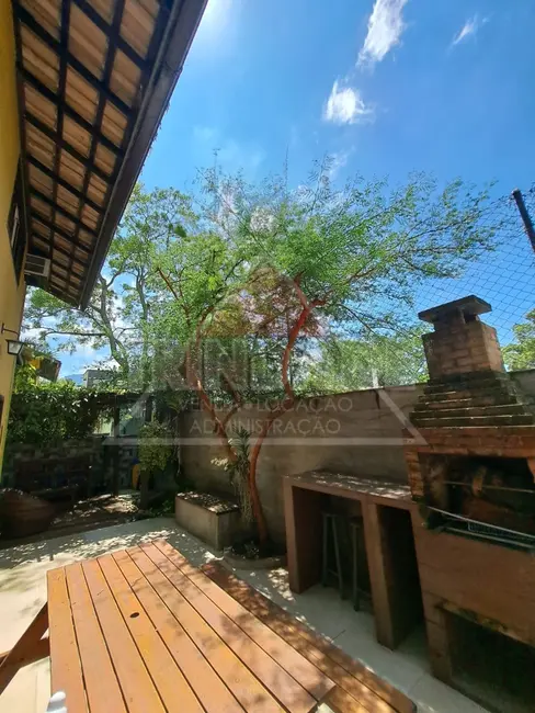 Foto 6 de Casa com 4 quartos à venda e para alugar, 150m2 em Vargem Grande, Rio De Janeiro - RJ