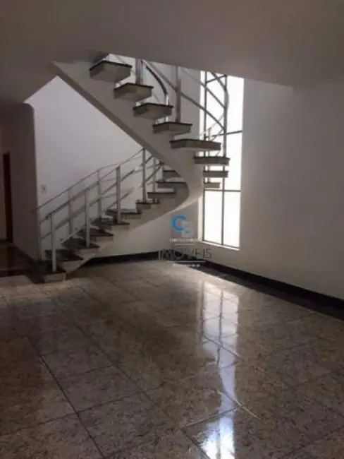 Foto 1 de Casa com 3 quartos à venda, 380m2 em Parque São Jorge, São Paulo - SP