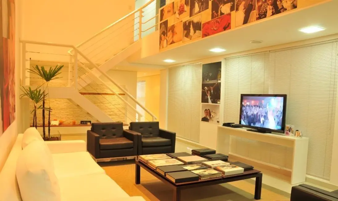 Foto 2 de Sobrado com 12 quartos à venda e para alugar, 350m2 em Quarta Parada, São Paulo - SP