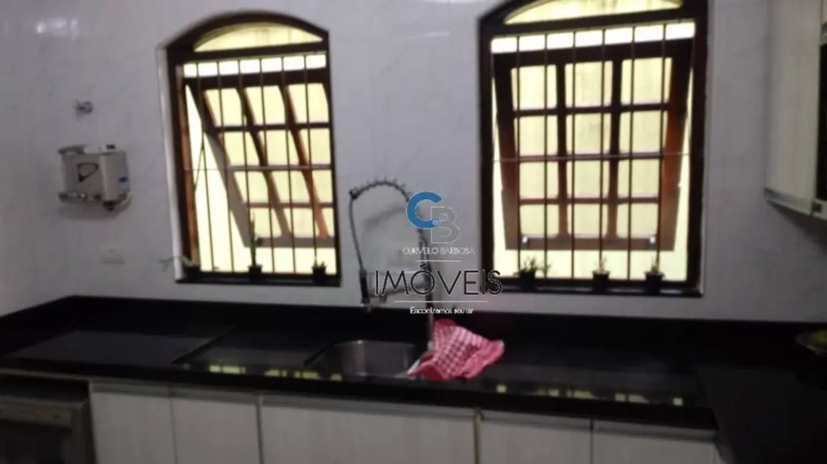 Foto 8 de Sobrado com 3 quartos à venda, 140m2 em Jardim Piqueroby, São Paulo - SP