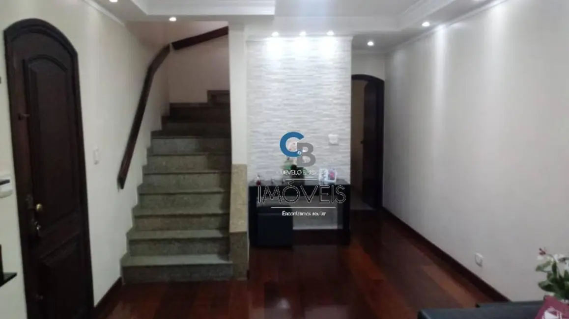 Foto 2 de Sobrado com 3 quartos à venda, 140m2 em Jardim Piqueroby, São Paulo - SP