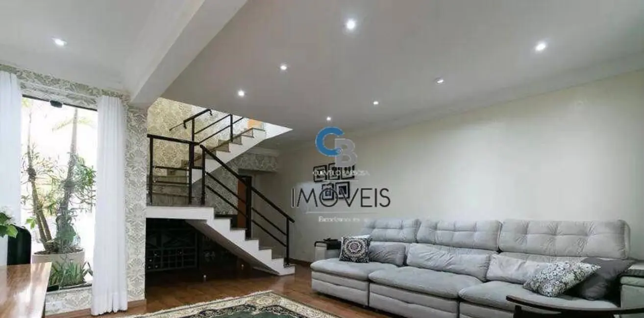 Sobrado com 3 quartos à venda, 186m2 em Jardim Textil, São Paulo - SP - imagem 1 Foto 1 de Sobrado com 3 quartos à venda, 186m2 em Jardim Textil, São Paulo - SP