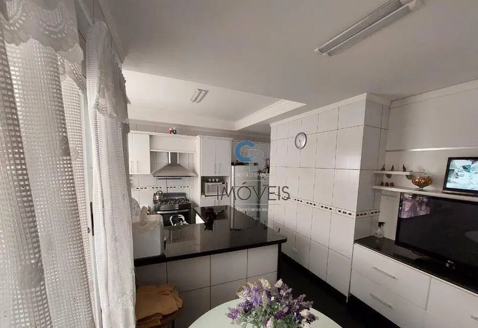 Sobrado com 4 quartos à venda, 200m2 em Vila Fernandes, São Paulo - SP - imagem 5 Foto 5 de Sobrado com 4 quartos à venda, 200m2 em Vila Fernandes, São Paulo - SP