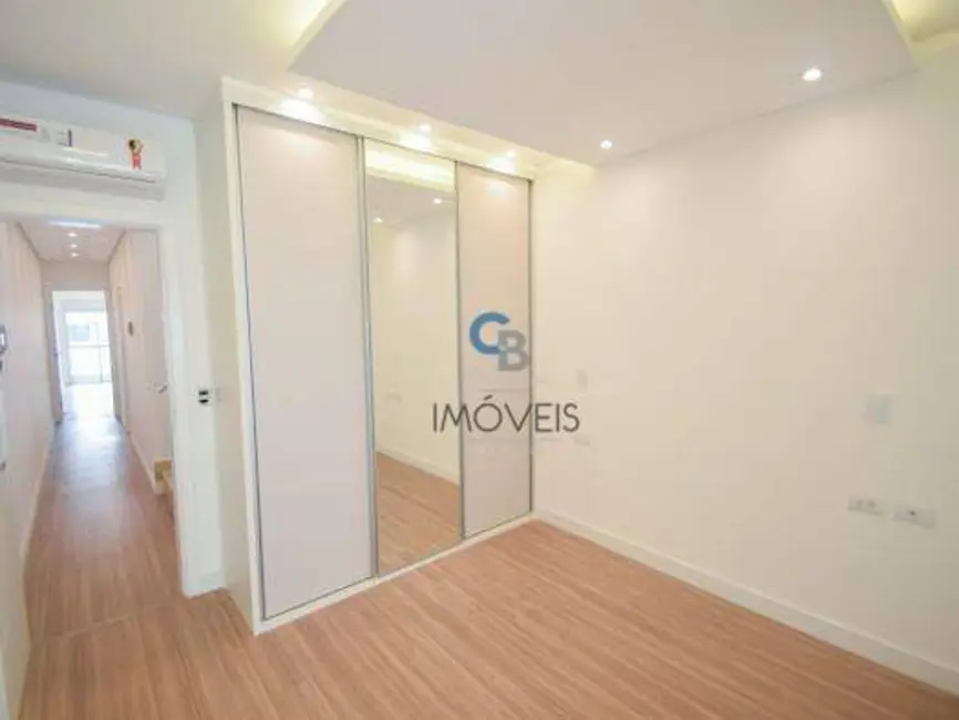 Sobrado com 4 quartos à venda, 175m2 em Vila Dom Pedro I, São Paulo - SP - imagem 6 Foto 6 de Sobrado com 4 quartos à venda, 175m2 em Vila Dom Pedro I, São Paulo - SP