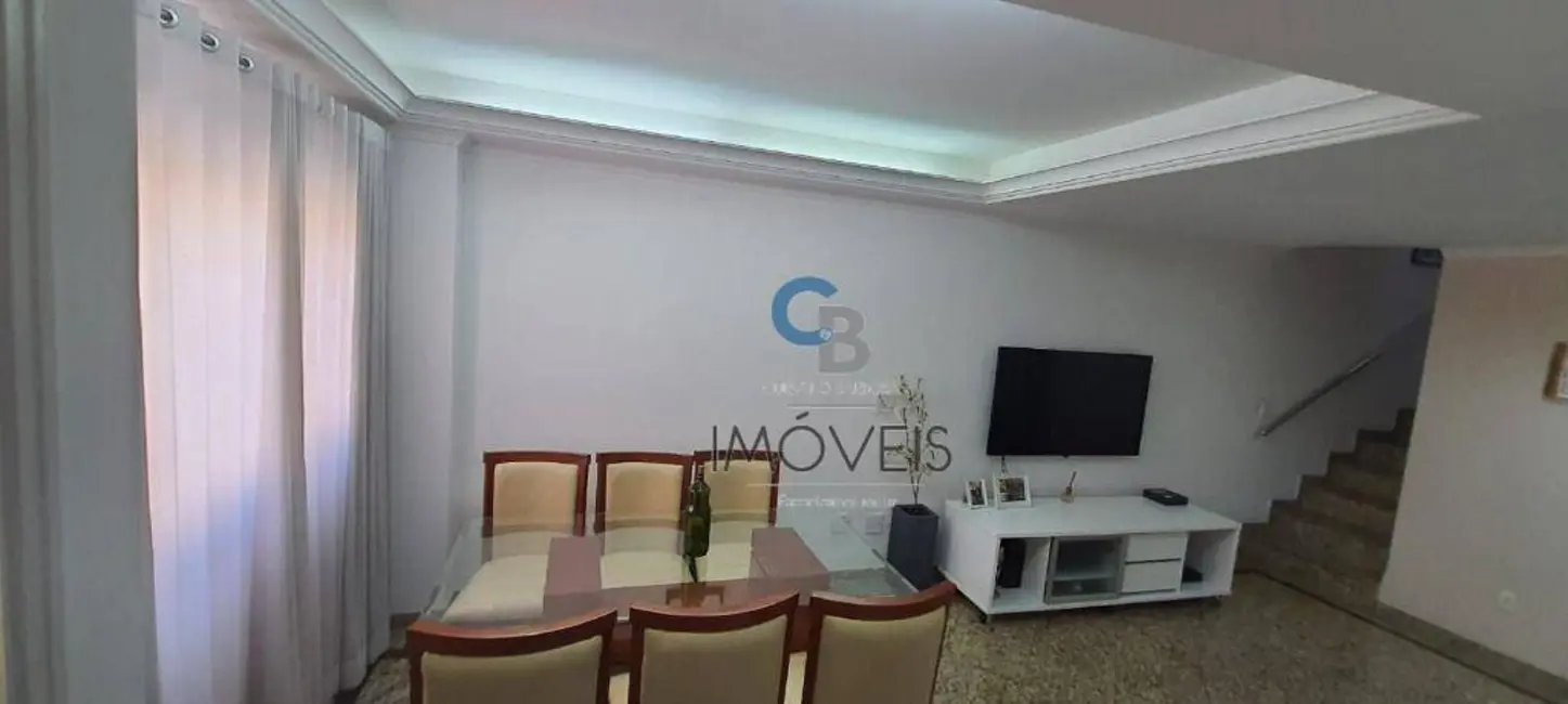 Sobrado com 3 quartos à venda, 187m2 em Vila Formosa, São Paulo - SP - imagem 3 Foto 3 de Sobrado com 3 quartos à venda, 187m2 em Vila Formosa, São Paulo - SP