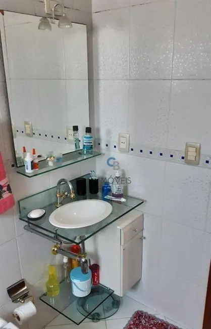 Foto 9 de Sobrado com 3 quartos à venda, 210m2 em Vila Tolstoi, São Paulo - SP